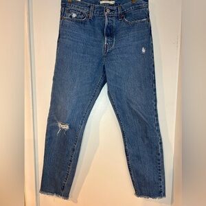 Levi’s wedgie size 29
